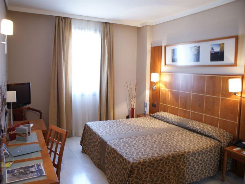 Exe Ciudad De Cordoba Hotel Buitenkant foto