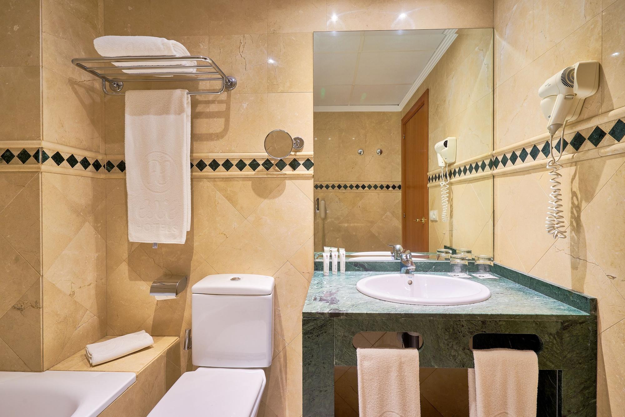 Exe Ciudad De Cordoba Hotel Buitenkant foto