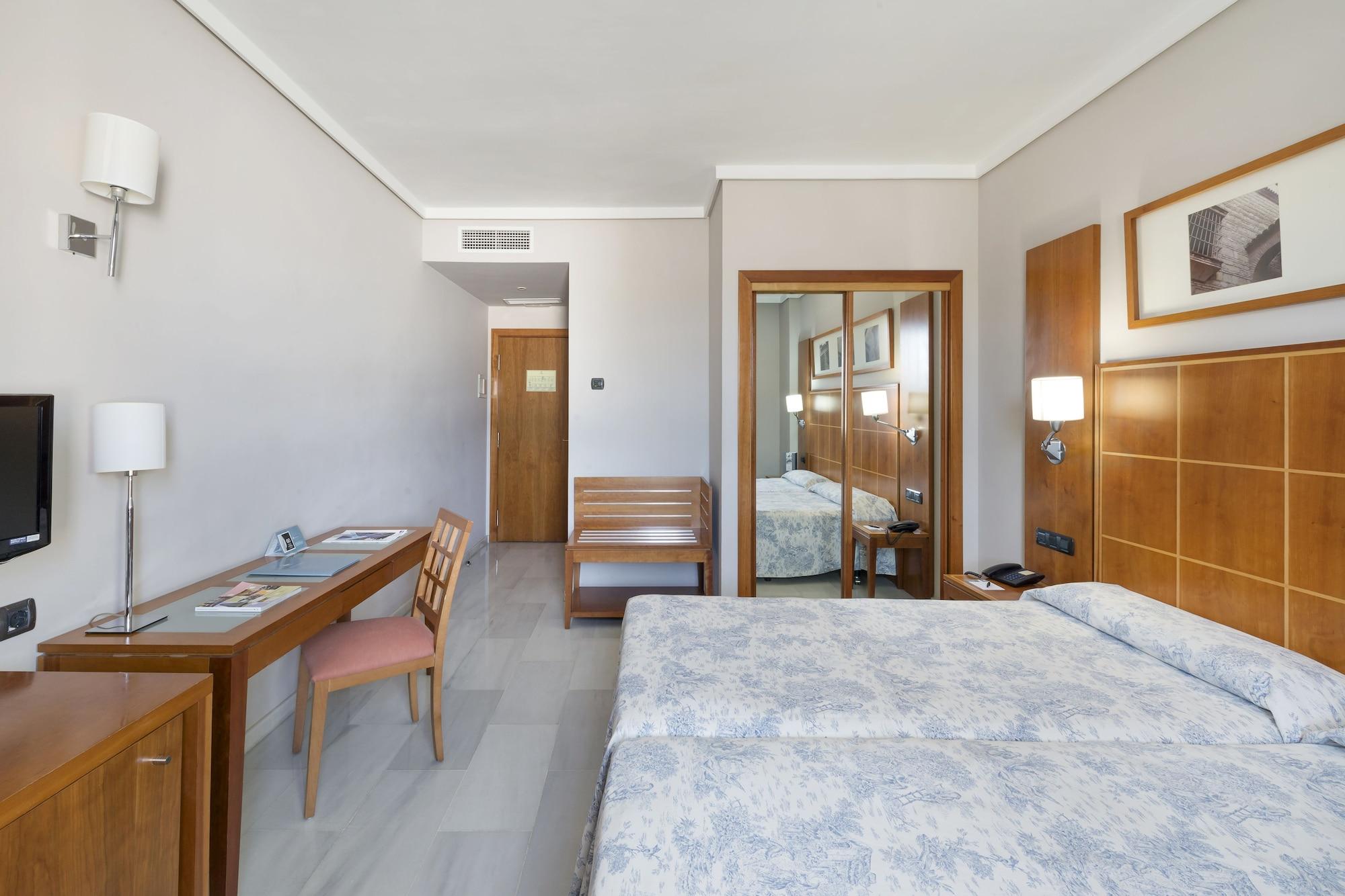 Exe Ciudad De Cordoba Hotel Buitenkant foto