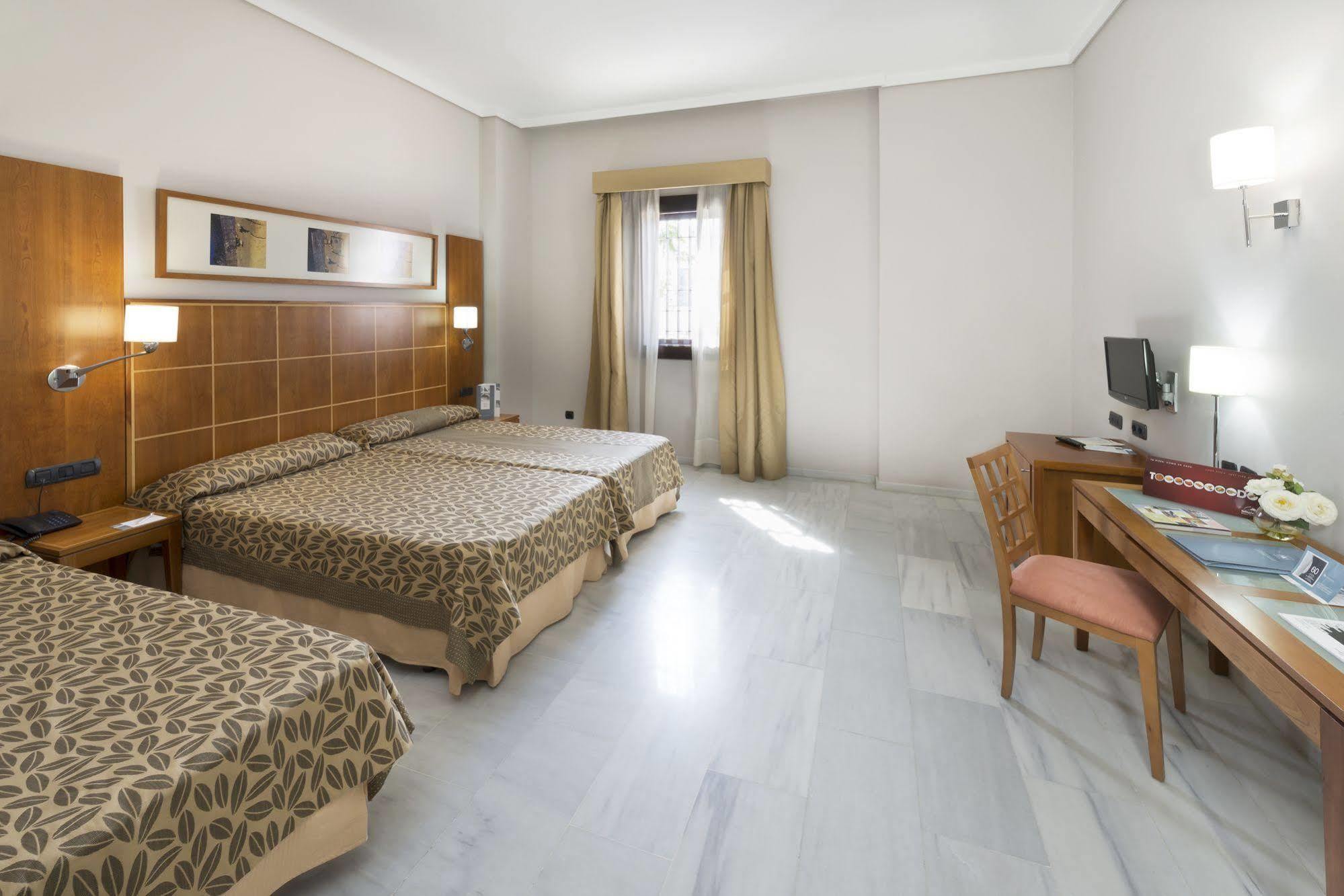 Exe Ciudad De Cordoba Hotel Buitenkant foto