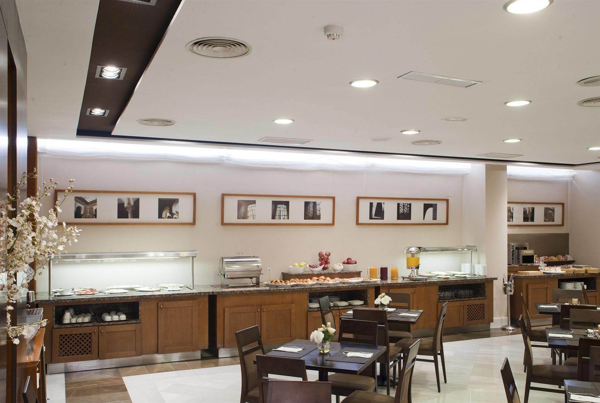 Exe Ciudad De Cordoba Hotel Restaurant foto
